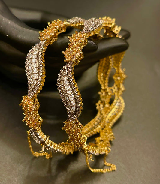 Wavy Bangles Pair