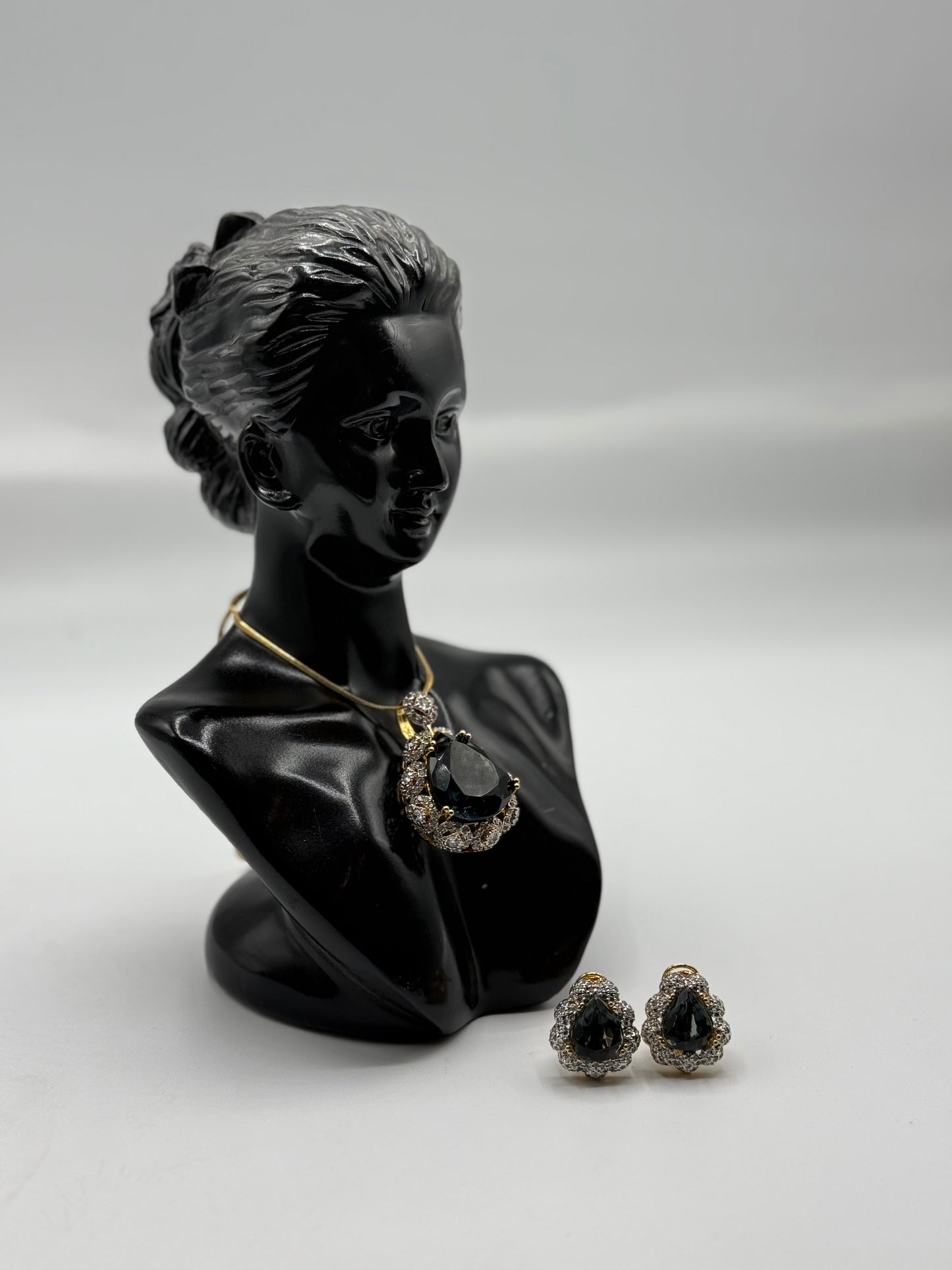 Locket Set with Earrings