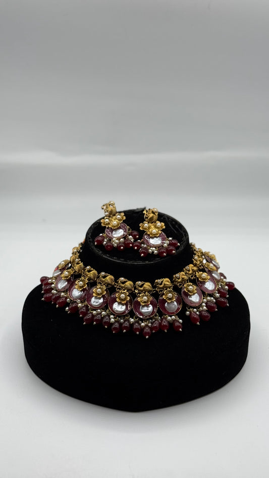 Collar Necklace with Earrings